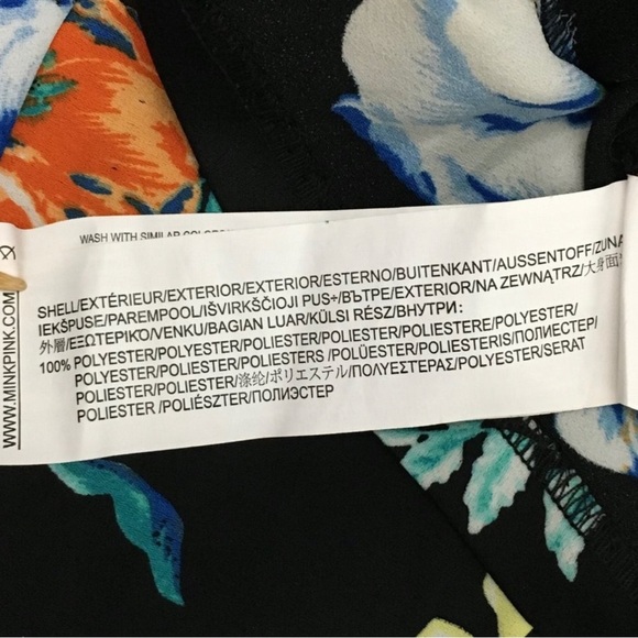 Minkpink Simply Bloom Lace Sleeve Romper Black size S - Picture 2 of 7